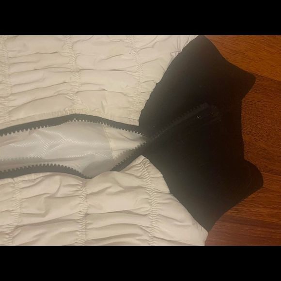 Calvin Klein zip up puffy vest - Picture 9 of 10